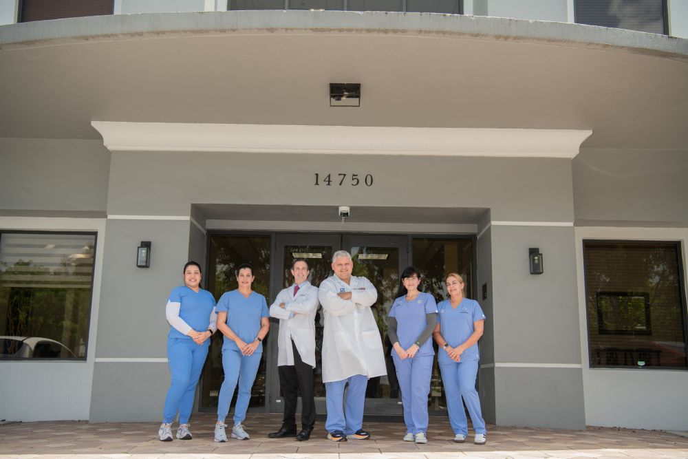 D & R Dentistry clinical staff at the West Kendall clinic